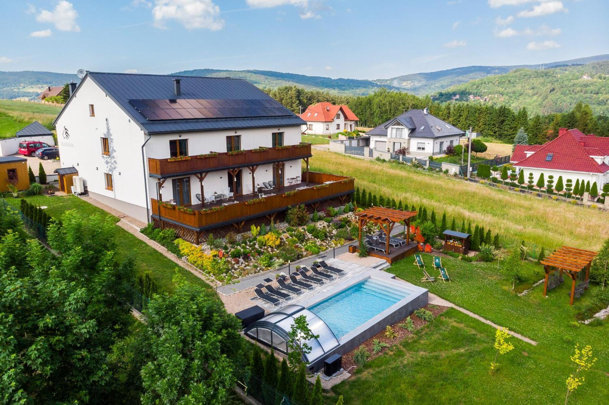 Apartamenty Black Lion Pcim Εξωτερικό φωτογραφία